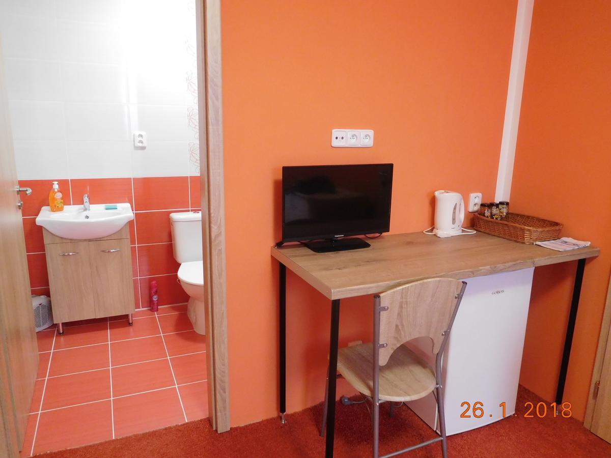 Ubytovani V Soukromi Na Podluzi Josefov Room photo